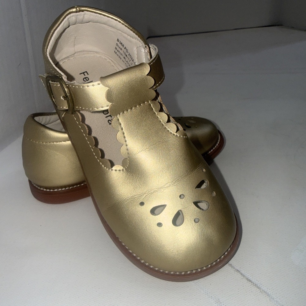 Felix & Flora Mary Jane Gold Metallic T-Strap Flats Dress Shoes Girls Size 10